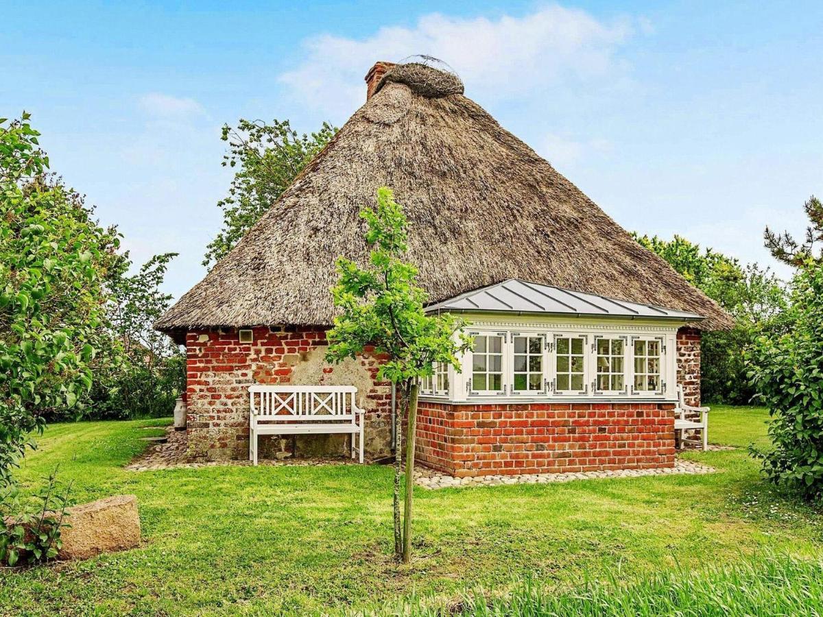 4 Person Holiday Home In T Nder Tonder Exterior photo